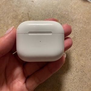 Apple AirPod GEN 3 (case only)